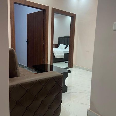 فندق Nirmal Niwas فاراناسي المظهر الخارجي الصورة