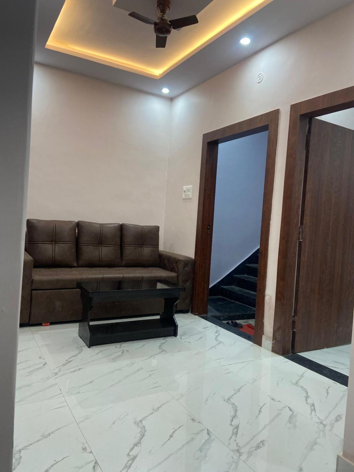 فندق Nirmal Niwas فاراناسي المظهر الخارجي الصورة